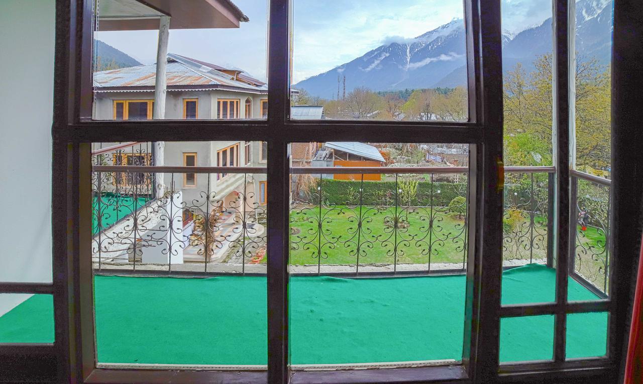 Premier Pahalgam Ξενοδοχείο Εξωτερικό φωτογραφία